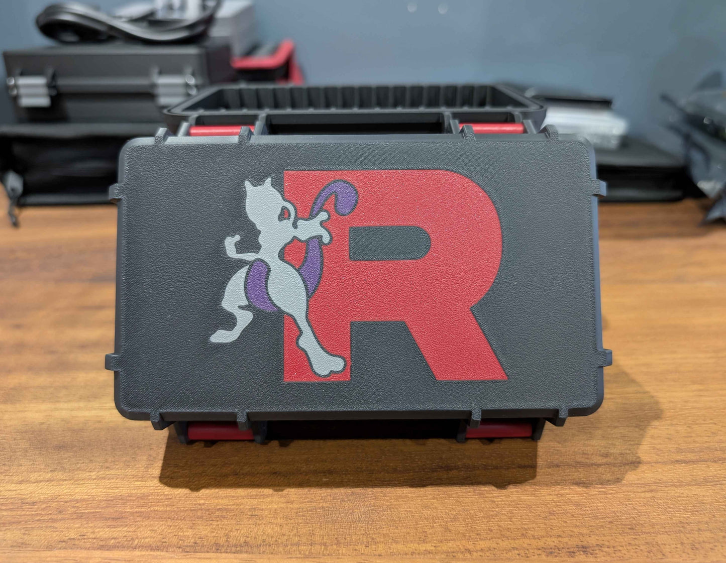 Caja de almacenamiento para tarjetas coleccionables Top Loader (50 tarjetas)